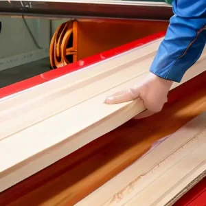 Как подготовленная древесина ведет себя на этапе раскроя и формообразования