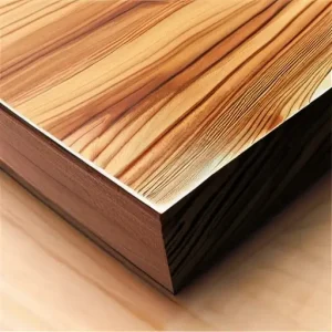 Почему состояние поверхности древесины определяет эффективность защитных мер