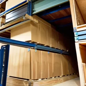 Как условия хранения влияют на состояние пиломатериалов и плит